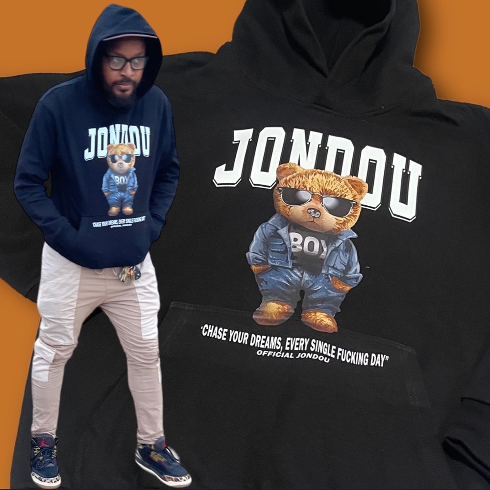 Jondoü Big Bear hoodie.